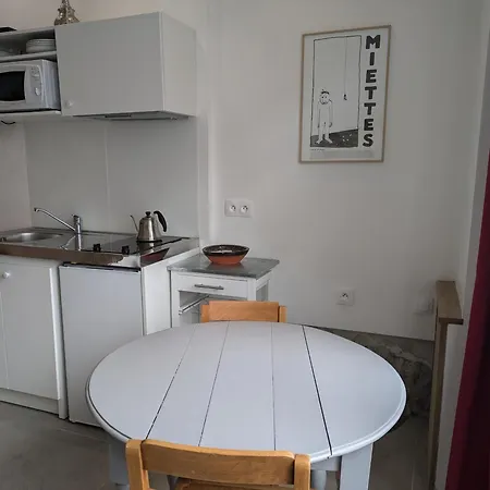 En Centre Pour 2 Personnes * La Rochelle (Charente-Maritime)